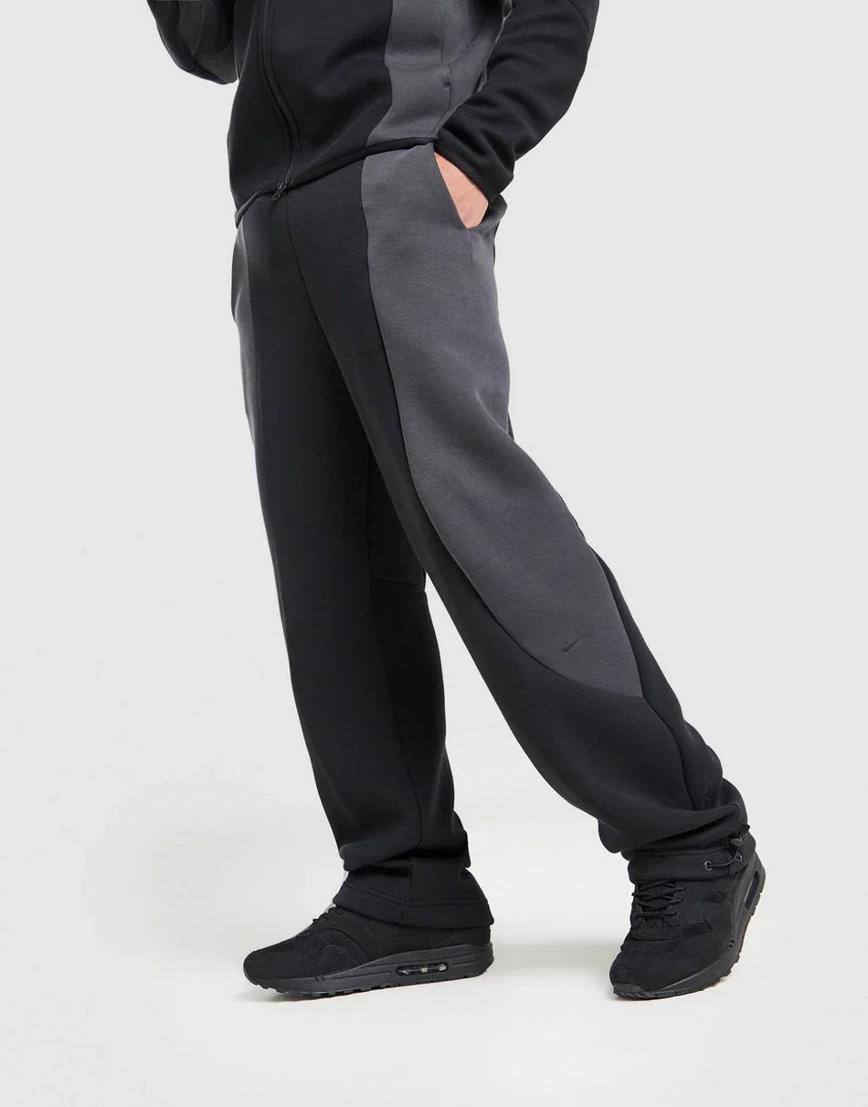Nike Tech Open-Hem Fleece Trousers Black