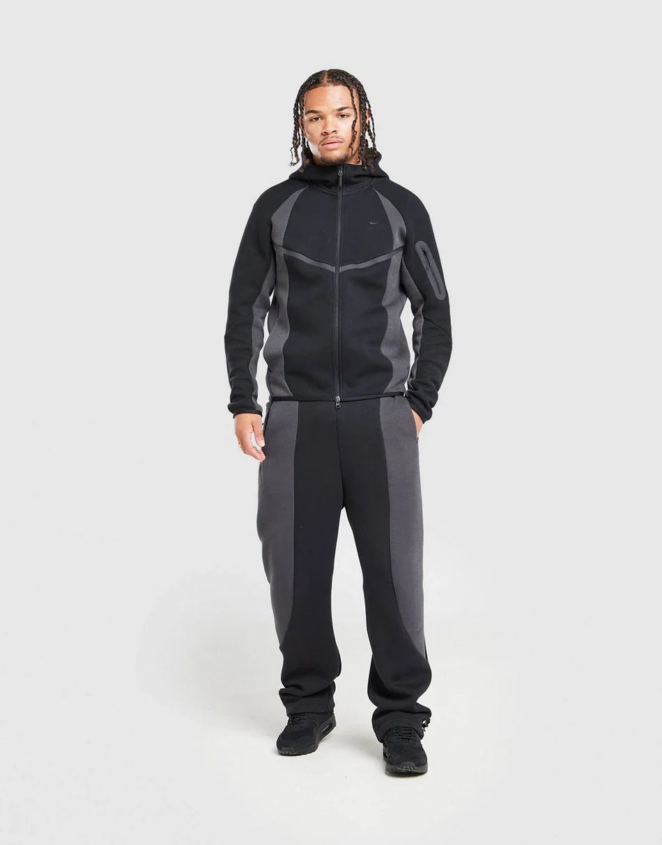 Nike Tech Open-Hem Fleece Trousers Black